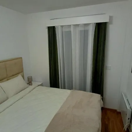 Larso Lux Apartment *