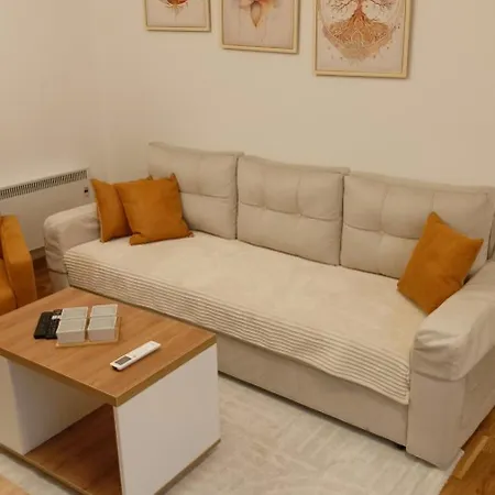 Larso Lux Apartment