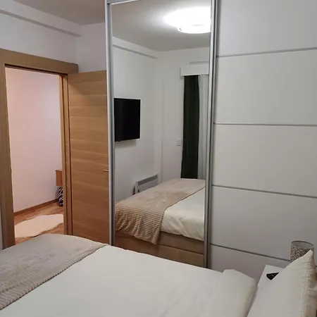 Larso Lux, Free Swimming Pools & Parking * Vrnjačka Banja