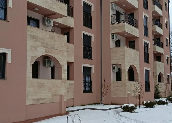 Larso Lux, Free Swimming Pools & Parking Apartman Vrnjačka Banja