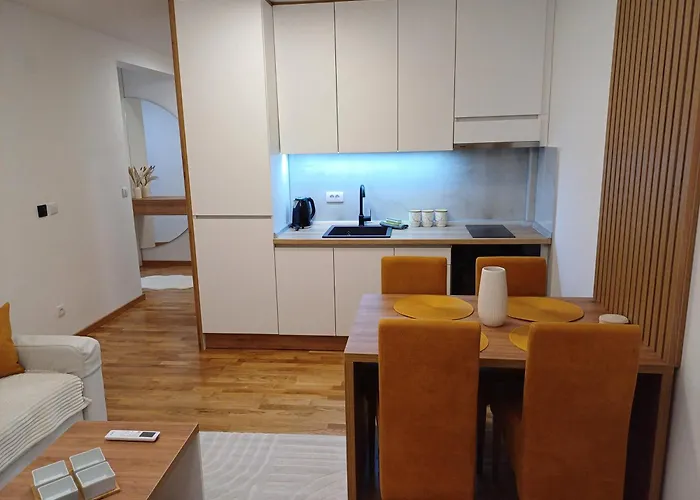 Larso Lux, Free Swimming Pools & Parking Apartman Vrnjačka Banja