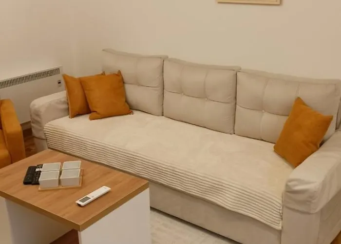 Larso Lux, Free Swimming Pools & Parking Apartman