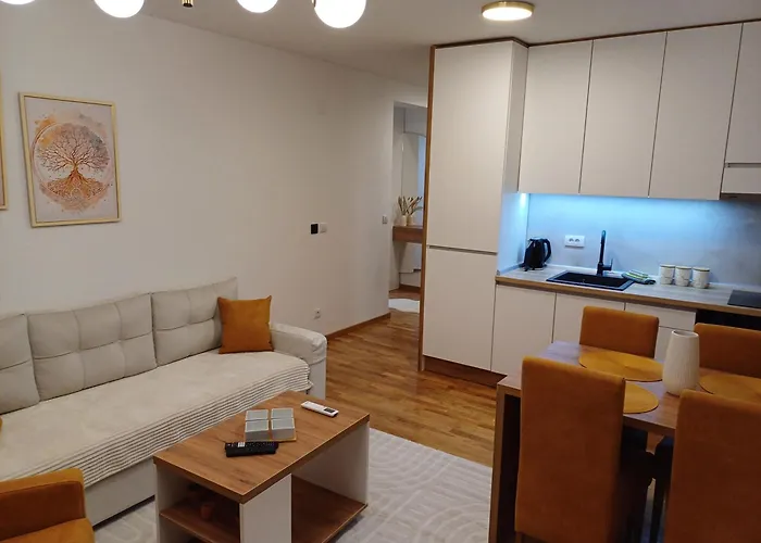 Apartman Larso Lux, Free Swimming Pools & Parking