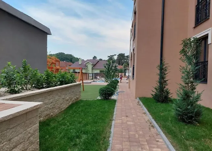 Apartman Larso Lux, Free Swimming Pools & Parking