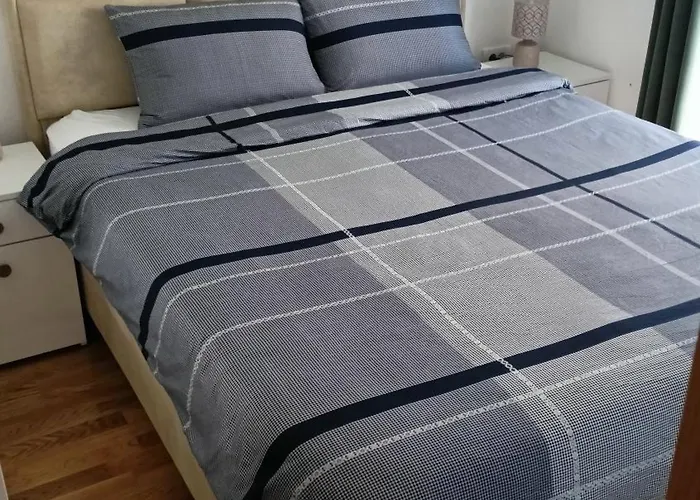 Larso Lux, Free Swimming Pools & Parking Apartman